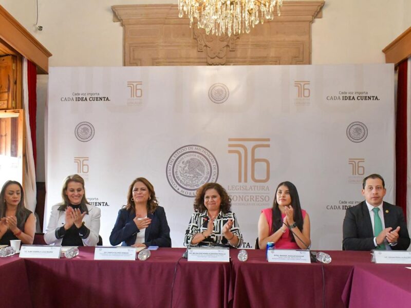 Reconoce Fabiola Alanís compromiso de personal del Congreso Estatal con la agenda de las mujeres