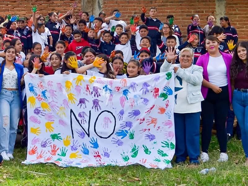 Refuerza Quiroga su compromiso con la niñez y adolescencia