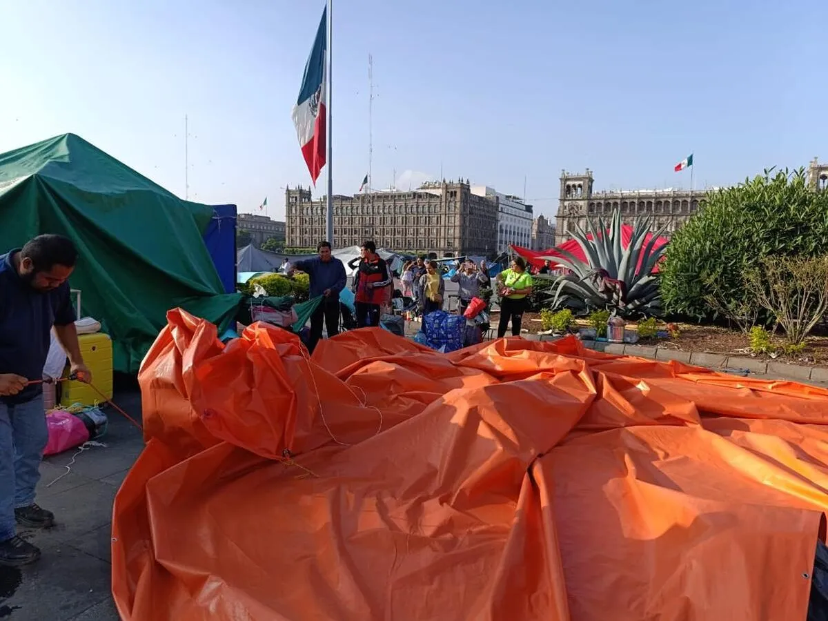 Regresaremos y con más fuerza; advierte la CNTE tras levantar el plantón en CDMX