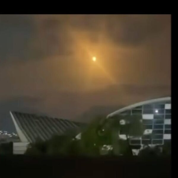 Reportan avistamiento de meteorito en 13 municipios de Nuevo León