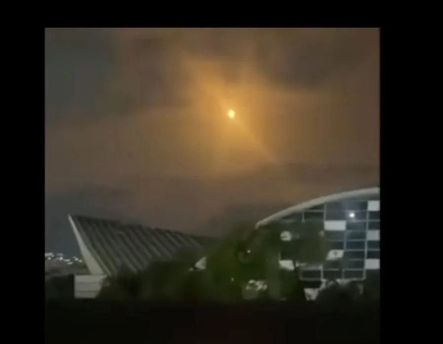 Reportan avistamiento de un meteorito en Nuevo León; se observó en 13 municipios