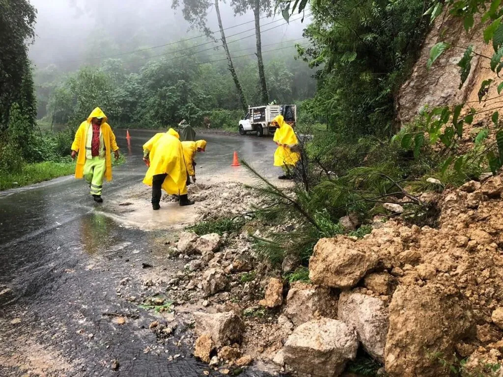 SCOP activa línea para reportar deslaves en carreteras por lluvias