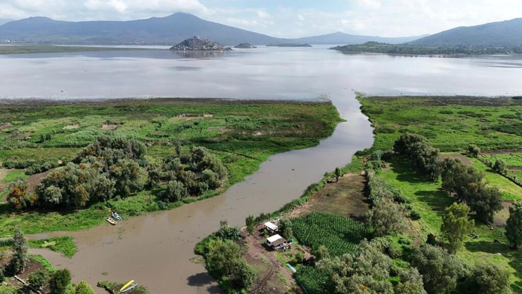 Se decretan 8 mil hectáreas de conservación en la cuenca del lago de Pátzcuaro 1