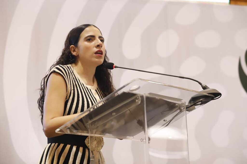 Se legislará en pro de los pacientes con ELA: Giuliana Bugarini y Belinda Iturbide