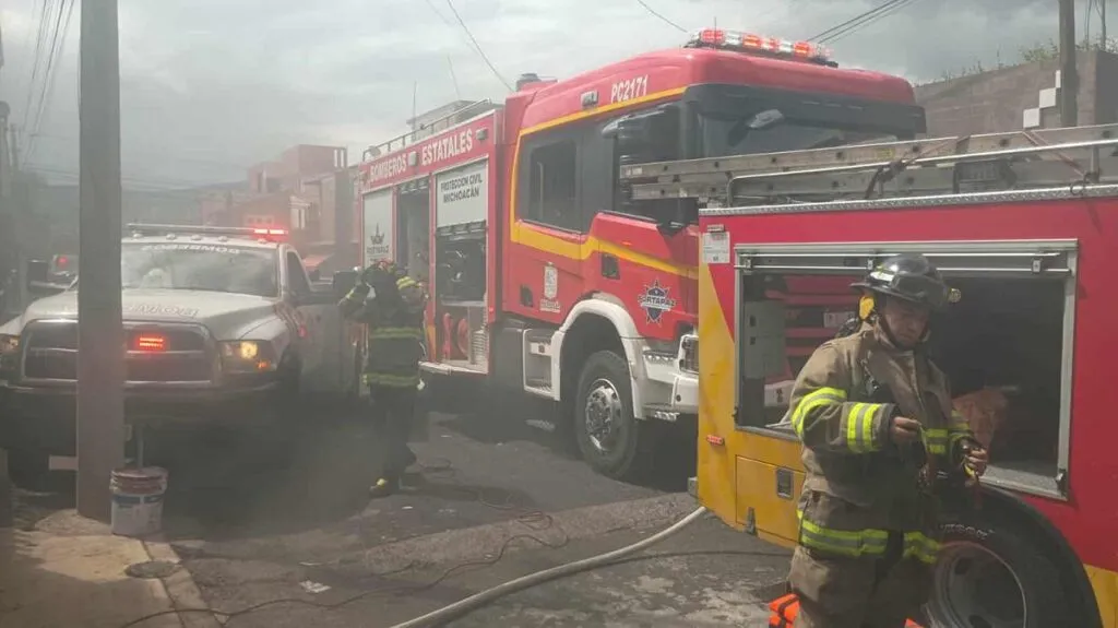 Se registra incendio en un domicilio de la Arriaga Rivera en Morelia-1