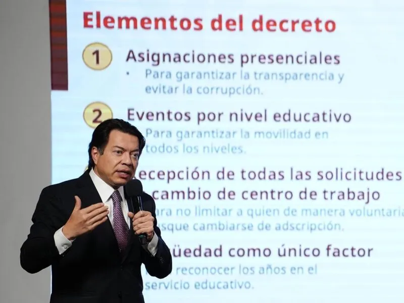 Se reúne Mario Delgado con tres gobernadores y autoridades educativas de Michoacán