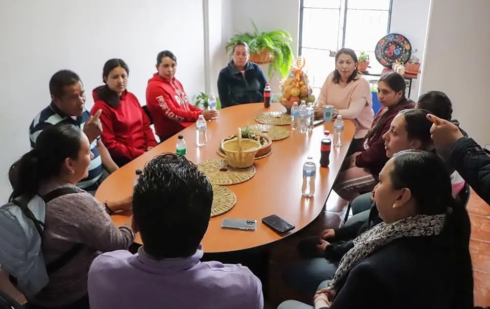 Será Alma Mireya González madrina de generación en Sanambo