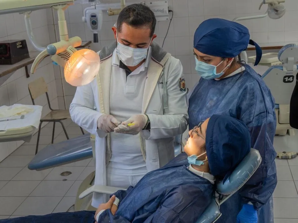 Conoce cómo acceder a servicios dentales gratuitos en Morelia gracias al Banco de pacientes de la Facultad de Odontología de la UMSNH 1
