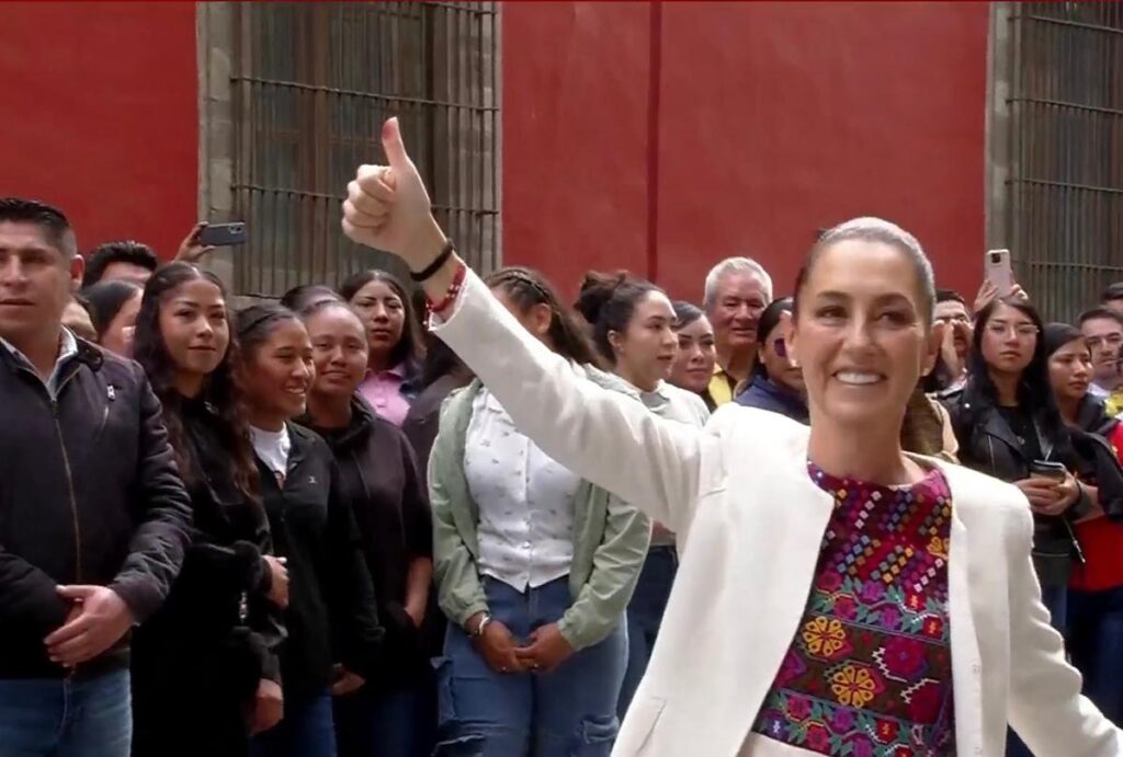 Sheinbaum emite su voto para elección judicial