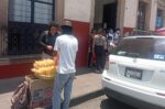 Sigue venta de comida chatarra afuera de escuelas en Morelia, pese a prohibición nacional