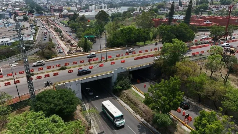 Supervisa Bedolla obra del distribuidor de la salida a Pátzcuaro; beneficiará a más de 250 mil habitantes