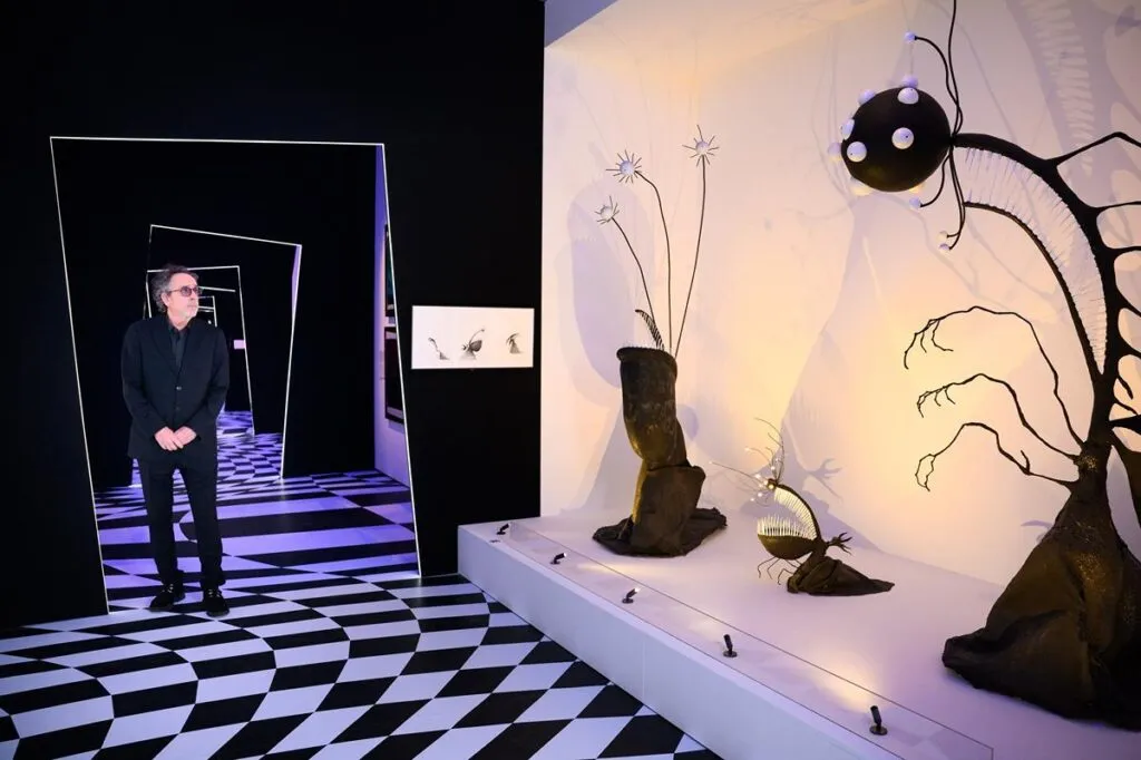 Tim Burton inaugurará su exposición en México