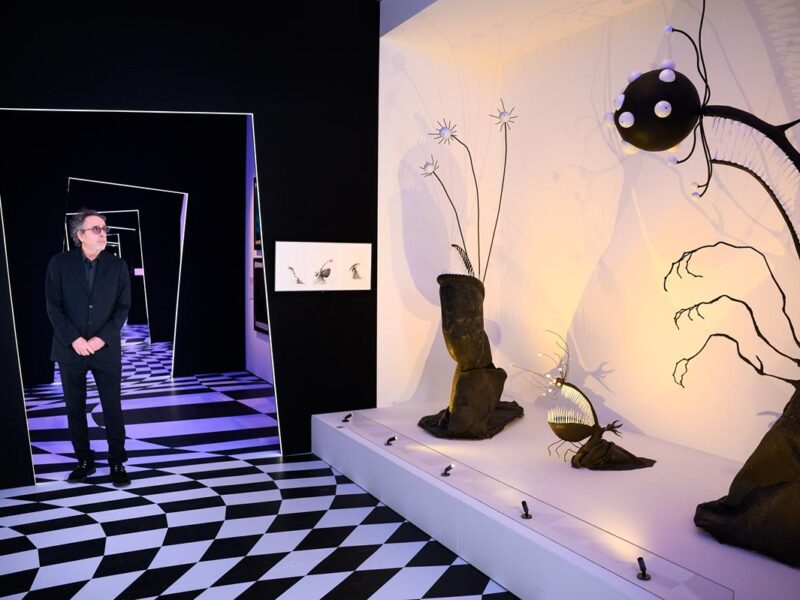 Tim Burton inaugurará su exposición en México