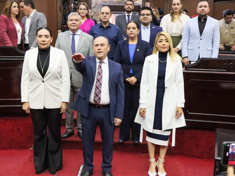 Toma protesta Marco Antonio Bravo como Auditor Superior de Michoacán
