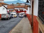 Transportistas bloquean accesos a Pátzcuaro para exigir la aparición de su compañero desaparecido