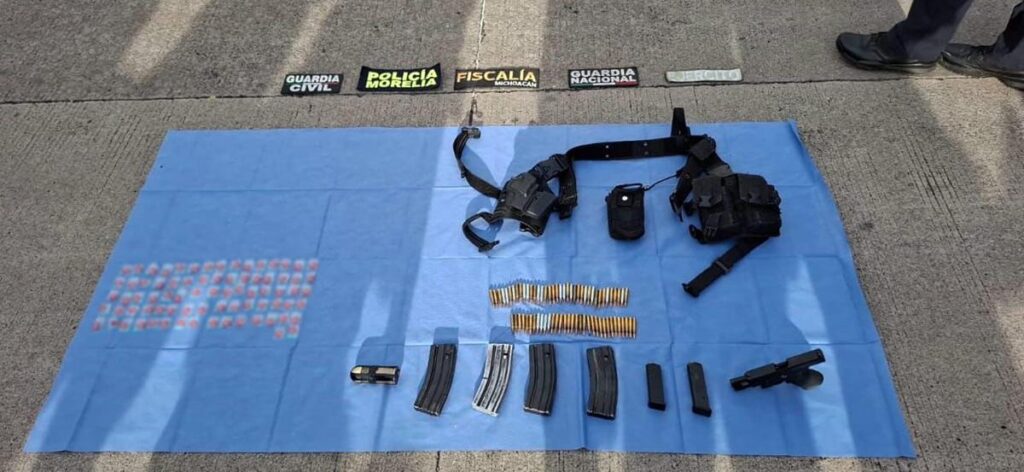 Un detenido en Álvaro Obregón, aseguran tres vehículos y armamento: SSP-1