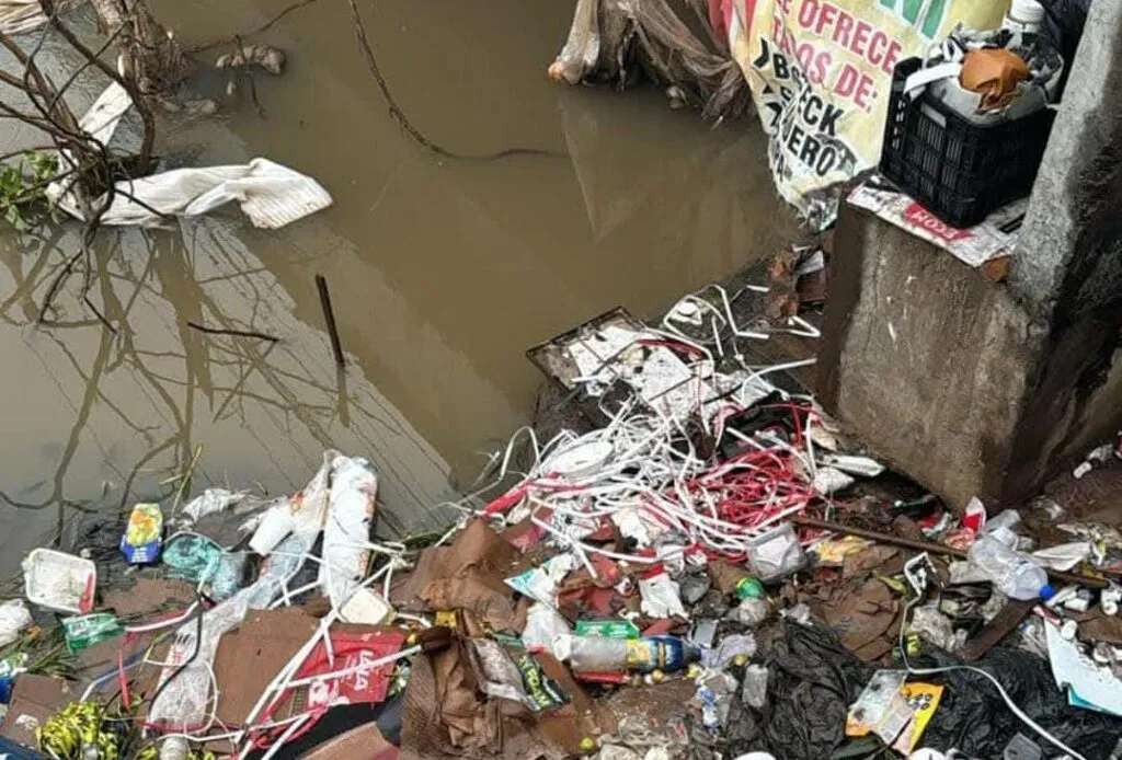 Van más de 100 toneladas de basura retirada por lluvias en Morelia