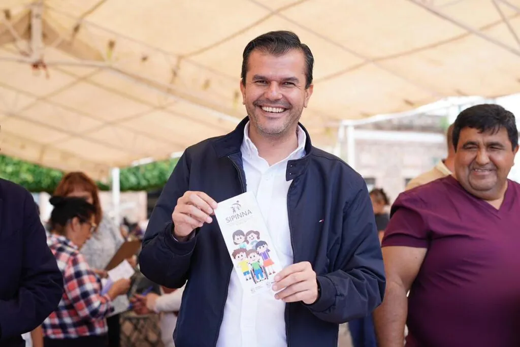 "Zitácuaro no está solo”, más de 300 personas se atendieron en jornada social: Segob-4
