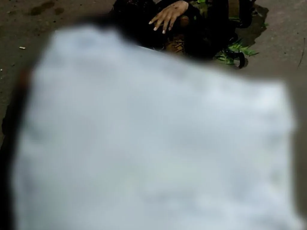 abandonan en vía pública 2 cadáveres en Apatzingán