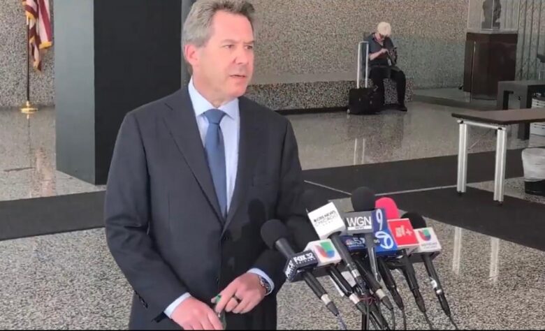 No te pierdas la nueva declaración de Jeffrey Lichtman, abogado del hijo de "El Chapo" Ovidio Guzmán en la que critica la insistencia de la mandataria Claudia Sheinbaum sobre el regreso de "El Mayo" Zambada a México