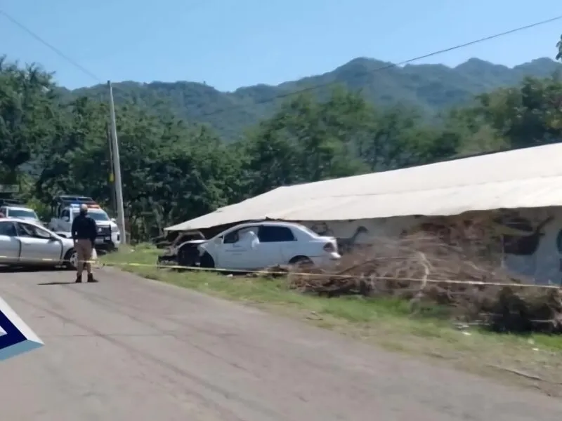 Accidente entre un taxi y un particular deja un muerto y un herido en Juárez