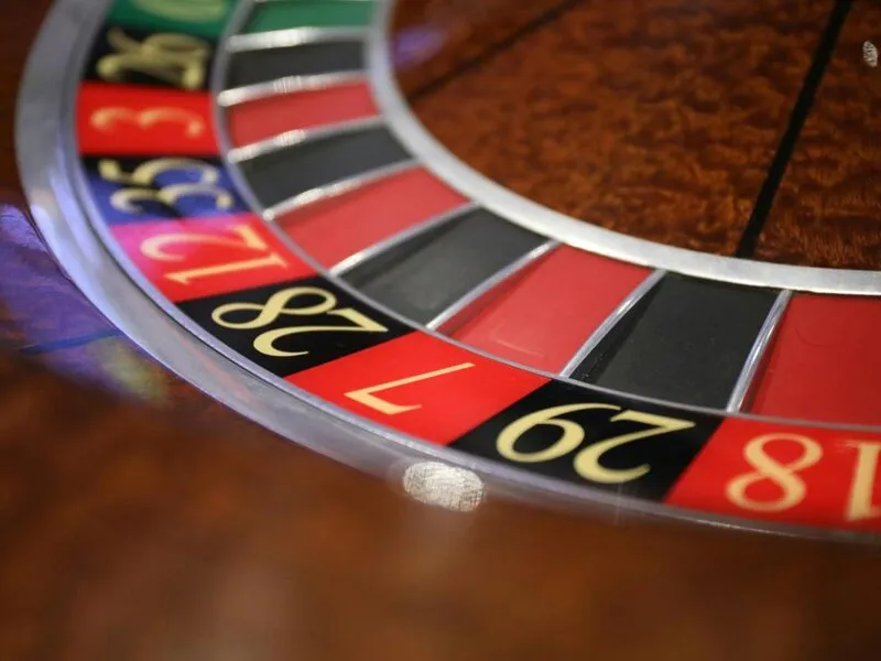 Acercamiento de mesa de ruleta en casino