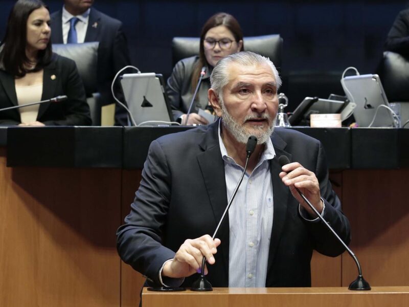 En entrevista con el periodista Ciro Gómez Leyva, Adán Augusto López niega haber tenido sospechas sobre Hernán Bermúdez Requena, exsecretario de Seguridad Pública en Tabasco vinculado al CJNG, y espera resultados de la investigación