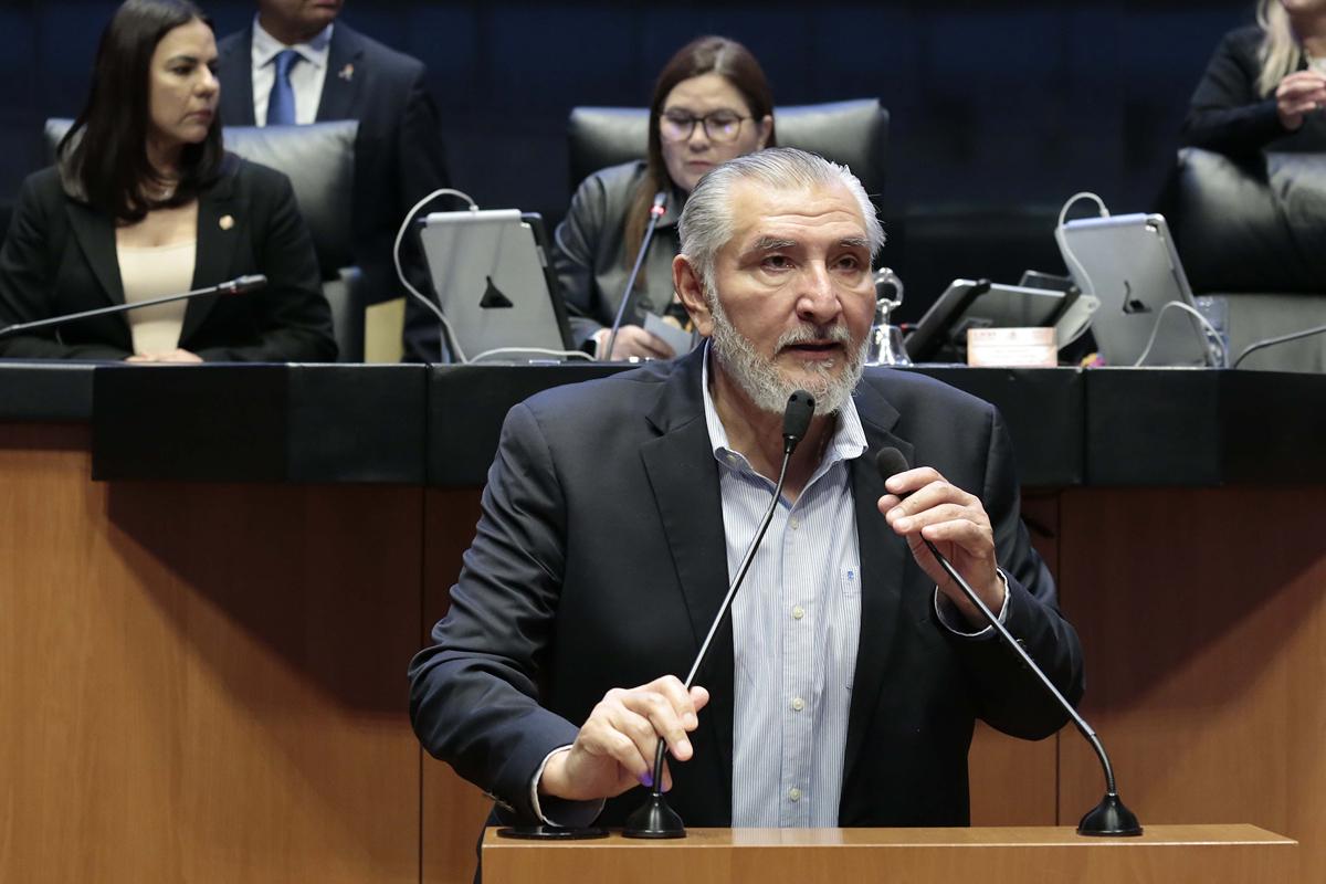 En entrevista con el periodista Ciro Gómez Leyva, Adán Augusto López niega haber tenido sospechas sobre Hernán Bermúdez Requena, exsecretario de Seguridad Pública en Tabasco vinculado al CJNG, y espera resultados de la investigación
