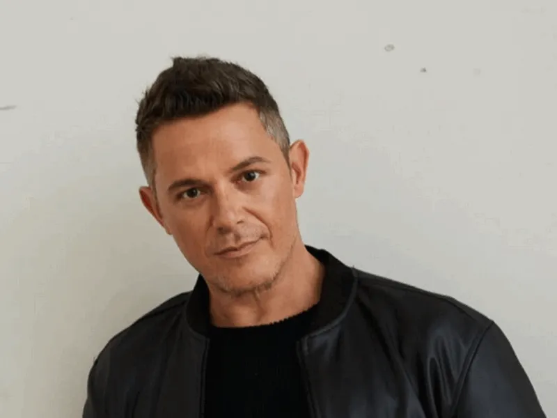 Alejandro Sanz y Manuel Turizo lanzan video de “Cómo sería”