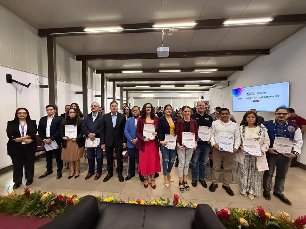 Alertan sobre riesgos en Internet para niñas, niños y adolescentes: CEDH Michoacán