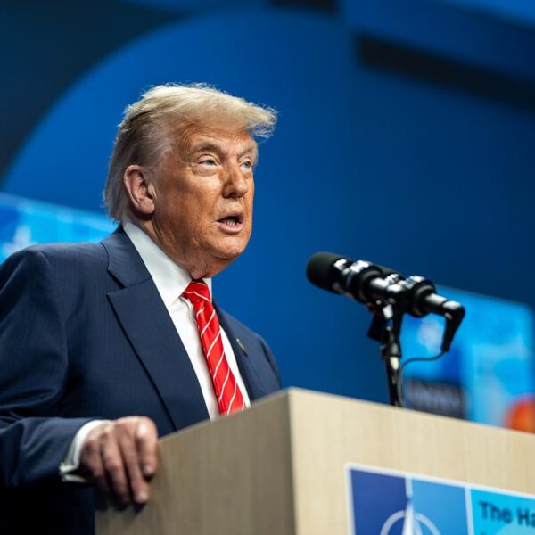 Trump critica subsidios de Musk y sugiere regreso a Sudáfrica