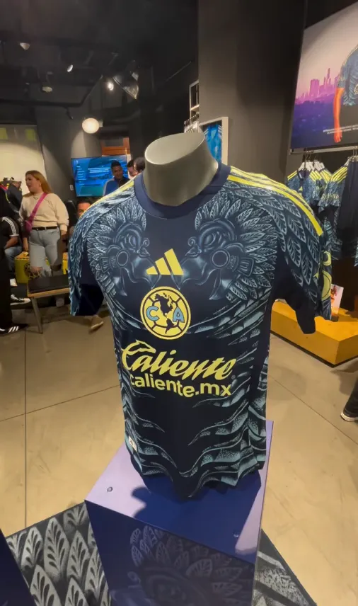América presenta los nuevos jerseys inspirados en el equipo de los 90s
