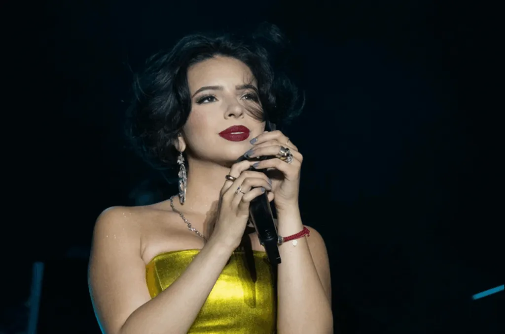 Ángela Aguilar destinará ganancias de su gira a migrantes en EU