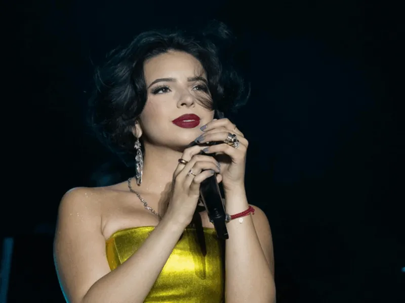 Ángela Aguilar destinará ganancias de su gira a migrantes en EU