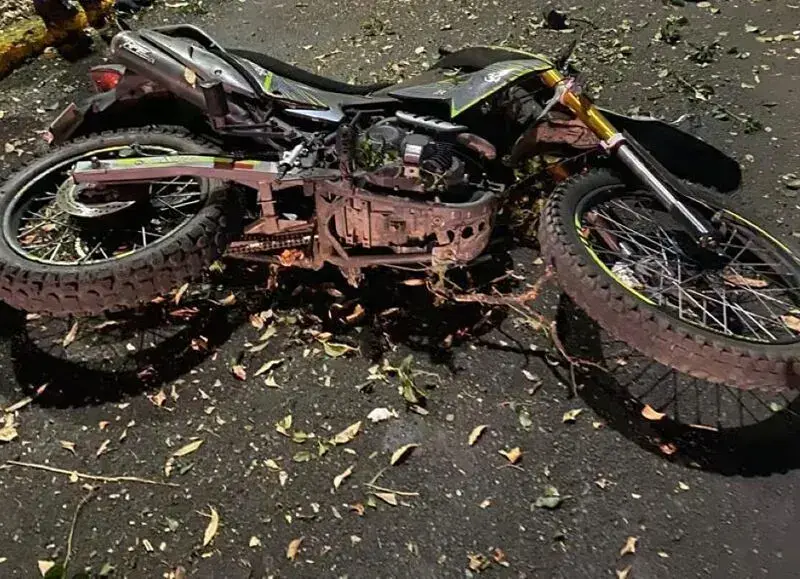 Anuncia Bedolla regulación más estricta para motocicletas y transporte urbano