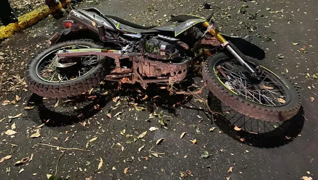 Anuncia Bedolla regulación más estricta para motocicletas y transporte urbano