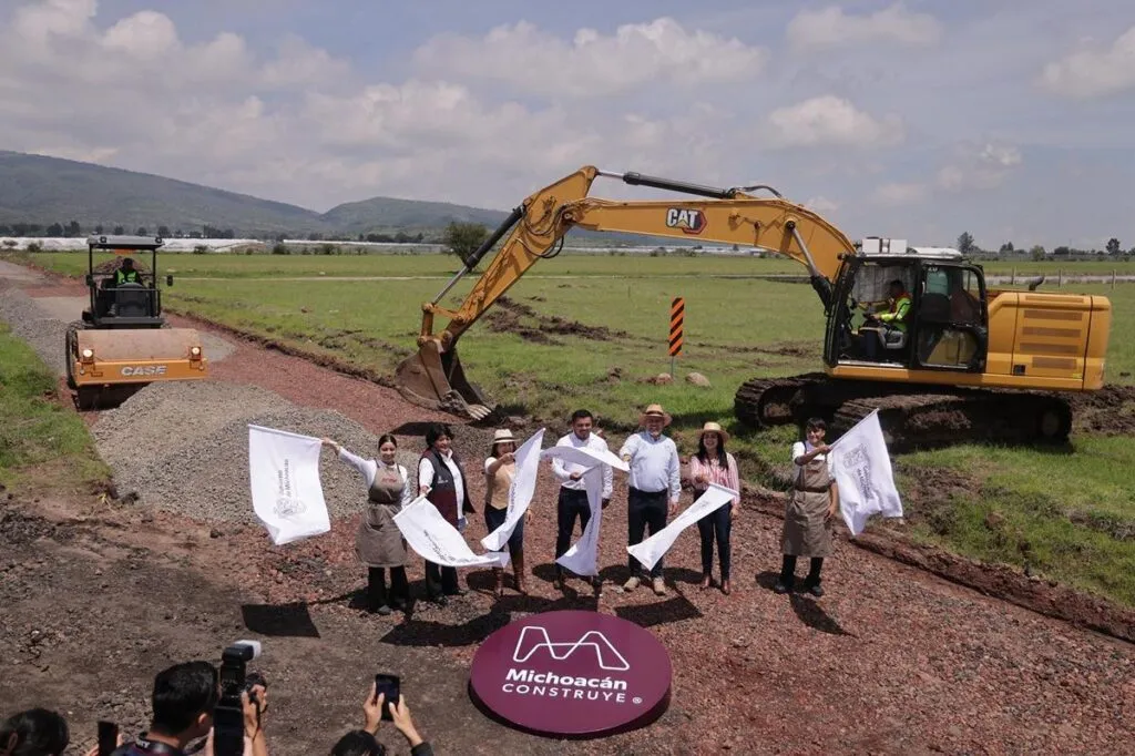 Arranca Bedolla construcción de avenida a la Universidad Tecnológica del Oriente