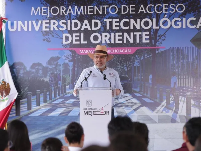 Arranca Bedolla construcción de avenida a la Universidad Tecnológica del Oriente en Maravatió