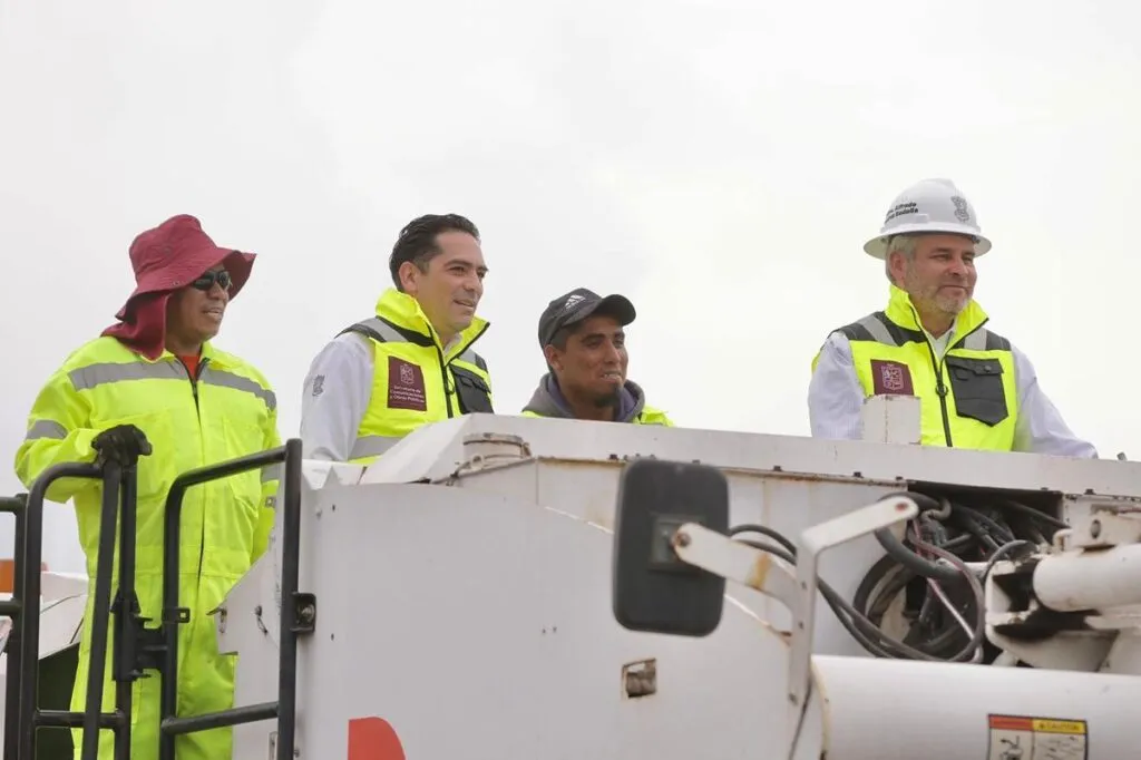 Arranca Bedolla rehabilitación de carretera que conecta a Contepec y Maravatío-3
