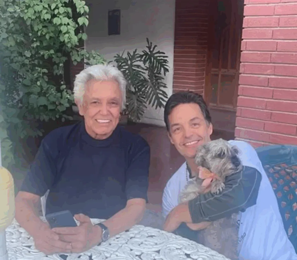 Arturo Vázquez confiesa que no ha podido ver a su padre, Alberto Vázquez, tras cirugía-3