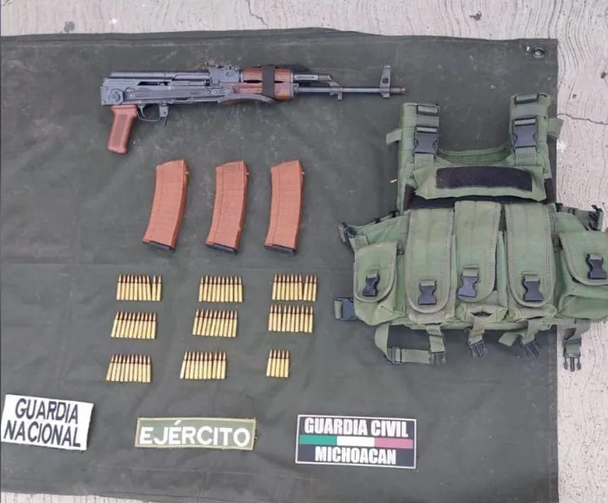 Asegurados explosivo y armamento tras operativo en Tierra Caliente; hay un detenido: SSP-1