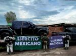 Defensa asegura en Tangancícuaro 2 camionetas y mil 750 dosis de droga