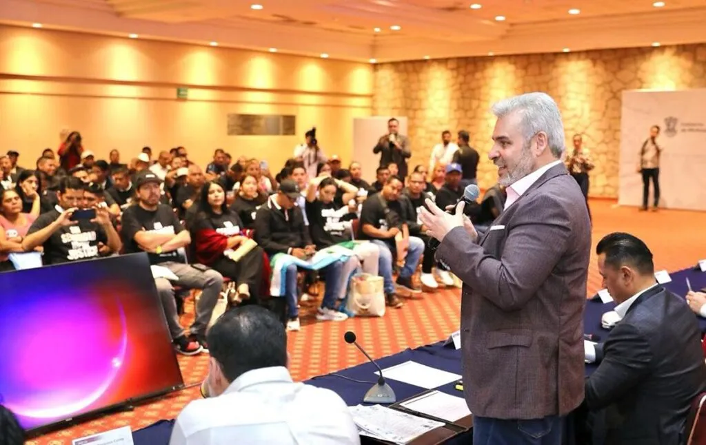 Atiende Bedolla a habitantes de 14 comunidades indígenas; acuerdan acciones inmediatas-3