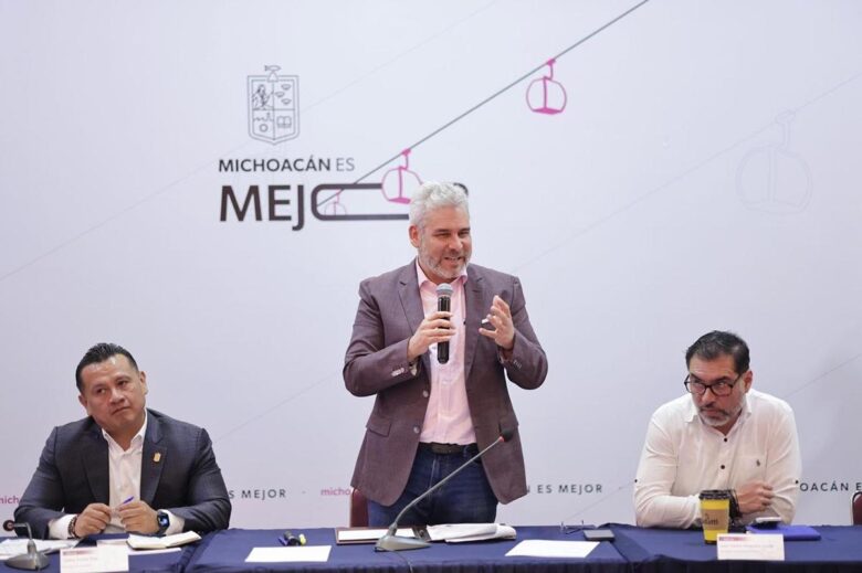 Atiende Bedolla a habitantes de 14 comunidades indígenas; acuerdan acciones inmediatas