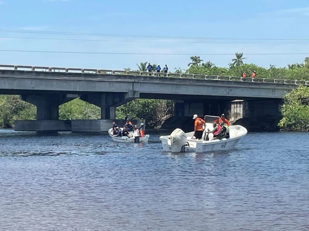 Bedolla analiza reforzar medidas de seguridad tras accidente en Lázaro Cárdenas zona de cocodrilos