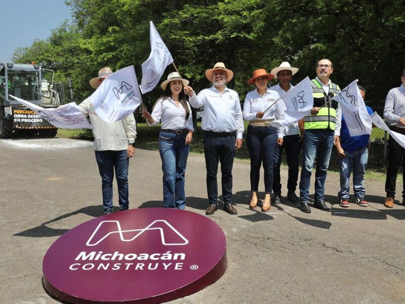 Bedolla arranca rehabilitación del tramo carretero Gabriel Zamora-Nuevo Urecho-Ario