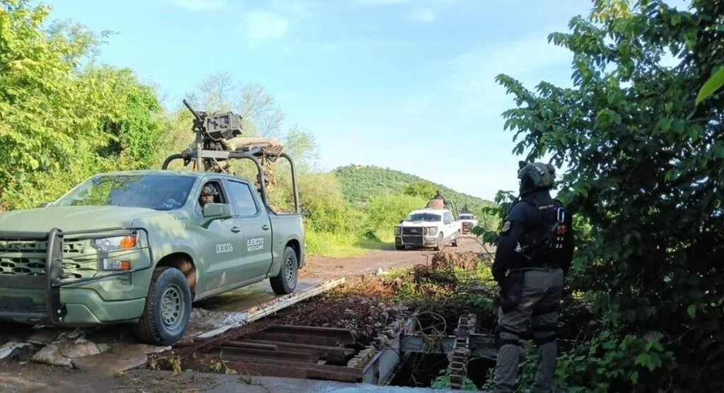 Bedolla destaca operativos de seguridad en Apatzingán-3
