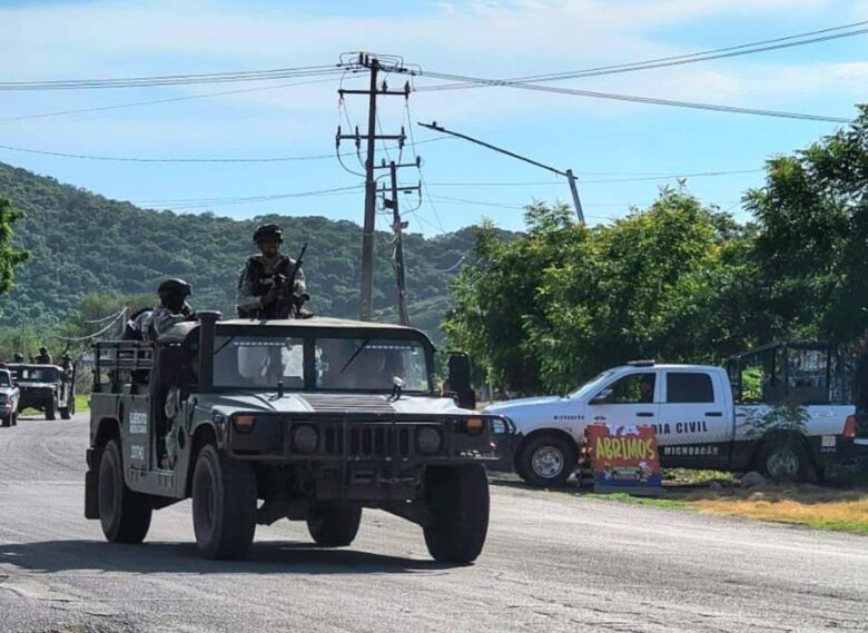 Bedolla destaca operativos de seguridad en Apatzingán