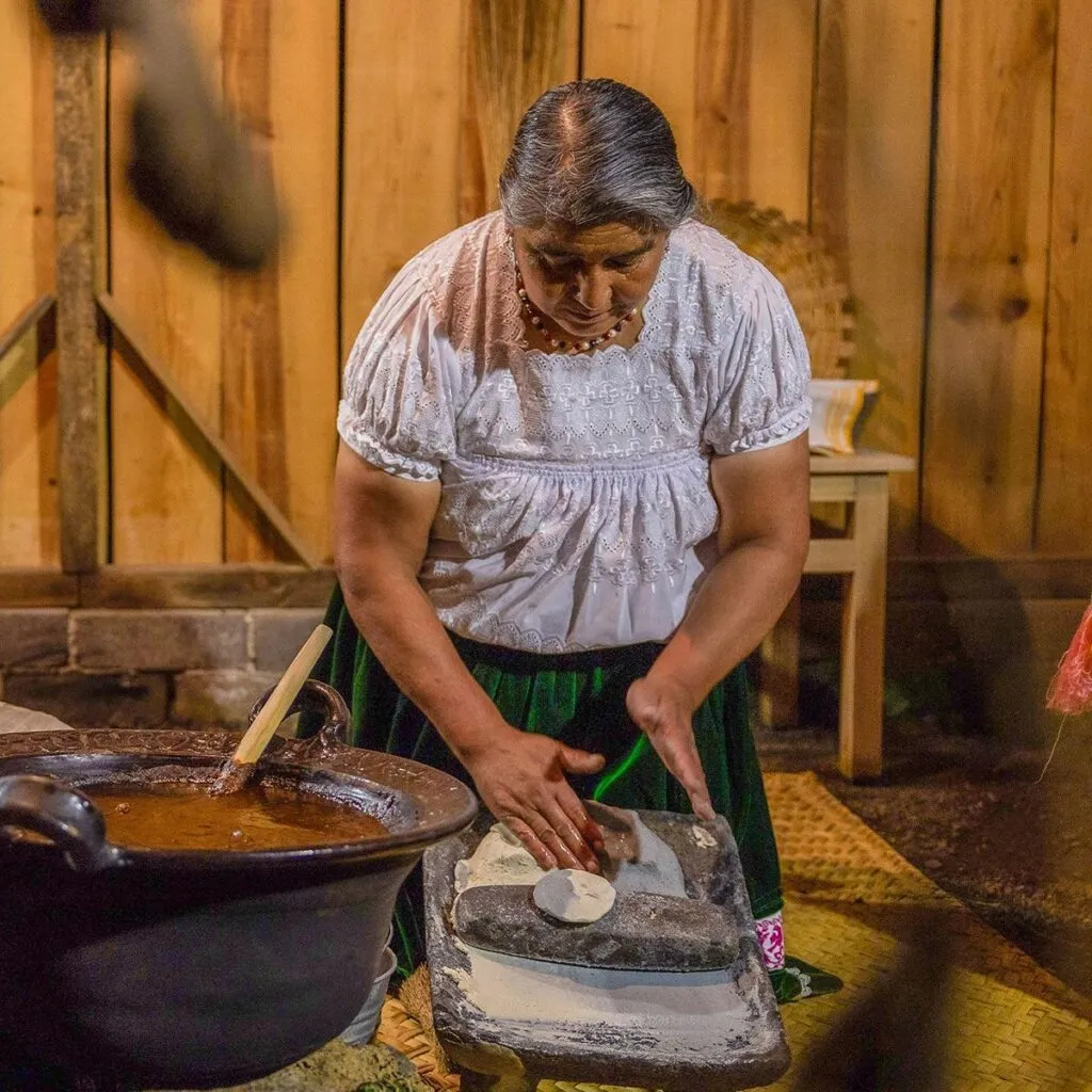 Benedicta Alejo, maestra cocinera tradicional que le cocinó a un Papa-