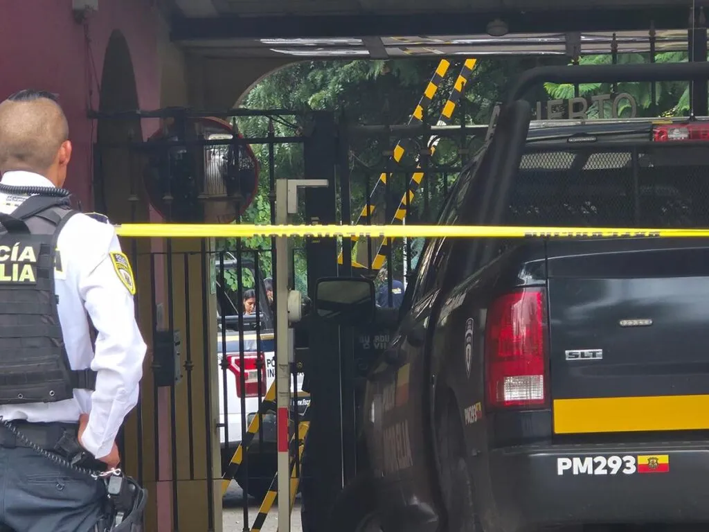 Capturan a madre de los 2 niños hallados sin vida en hotel de Morelia